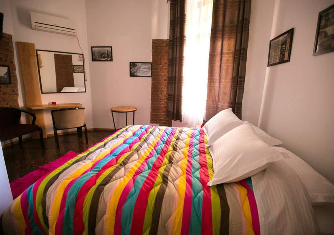 Hotel Vila 1928 Tirana Esterno foto