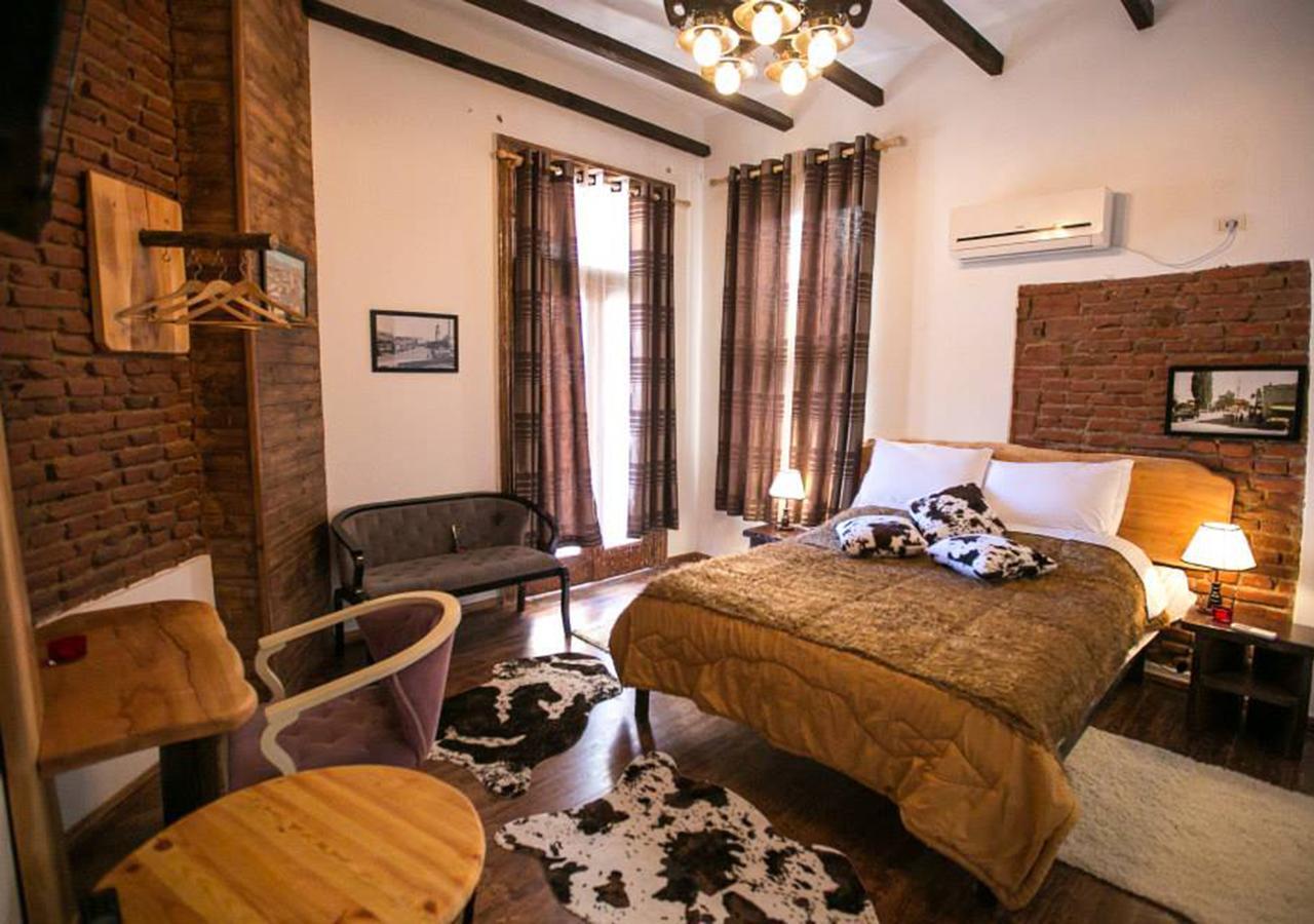 Hotel Vila 1928 Tirana Esterno foto